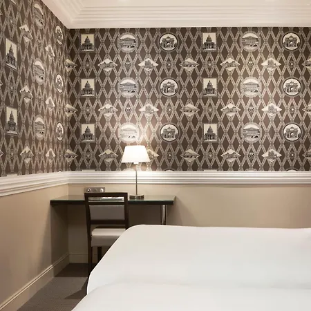 Elysees Hotel
