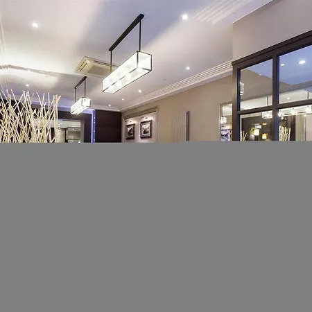 Elysées 3*